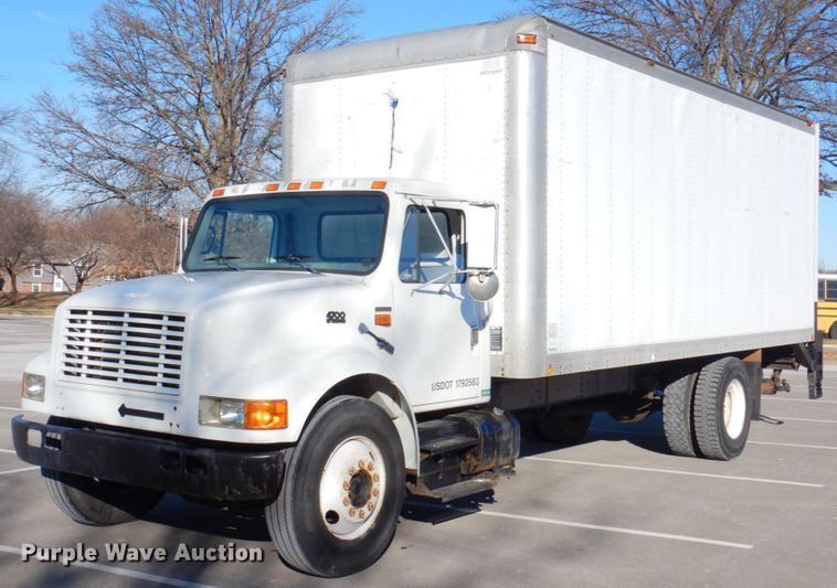 image for item DN2665 1996 International 4700  box truck