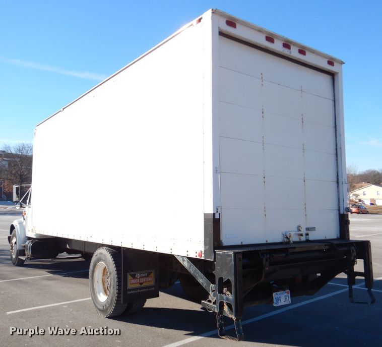 image for item DN2665 1996 International 4700  box truck