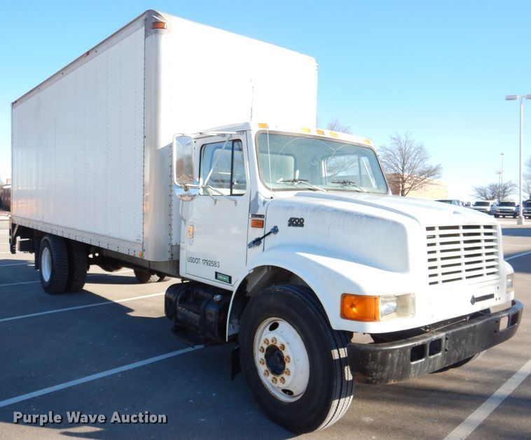 image for item DN2665 1996 International 4700  box truck