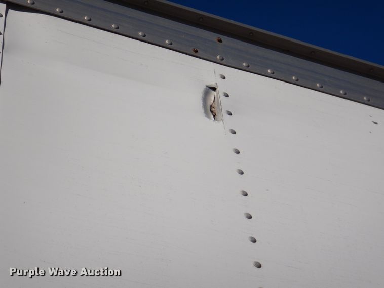 image for item DN2665 1996 International 4700  box truck