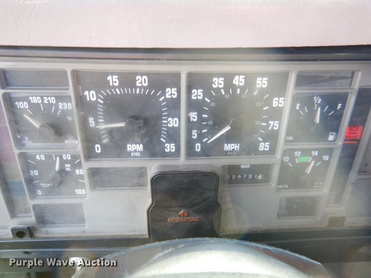 image for item DN2665 1996 International 4700  box truck