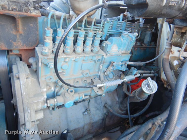 image for item DN2665 1996 International 4700  box truck