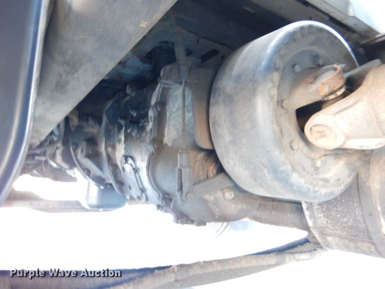 image for item DN2665 1996 International 4700  box truck