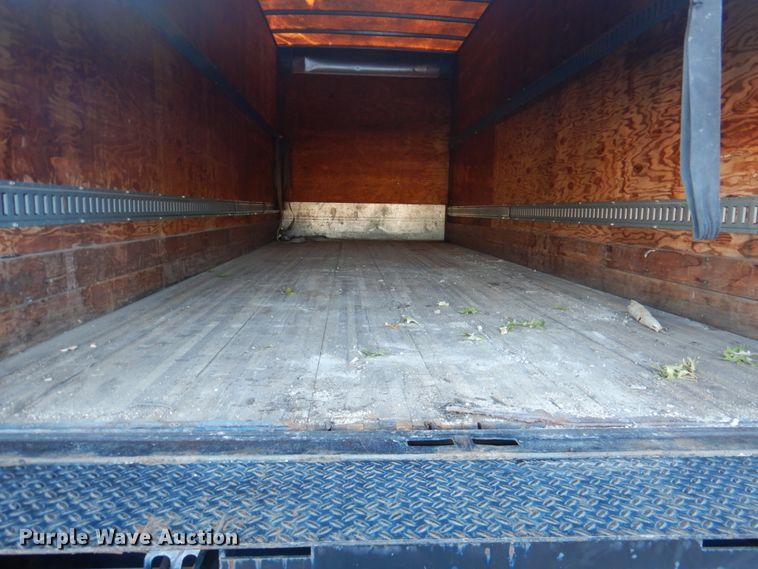 image for item DN2665 1996 International 4700  box truck