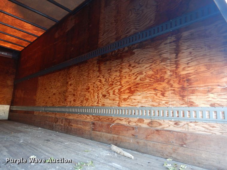 image for item DN2665 1996 International 4700  box truck