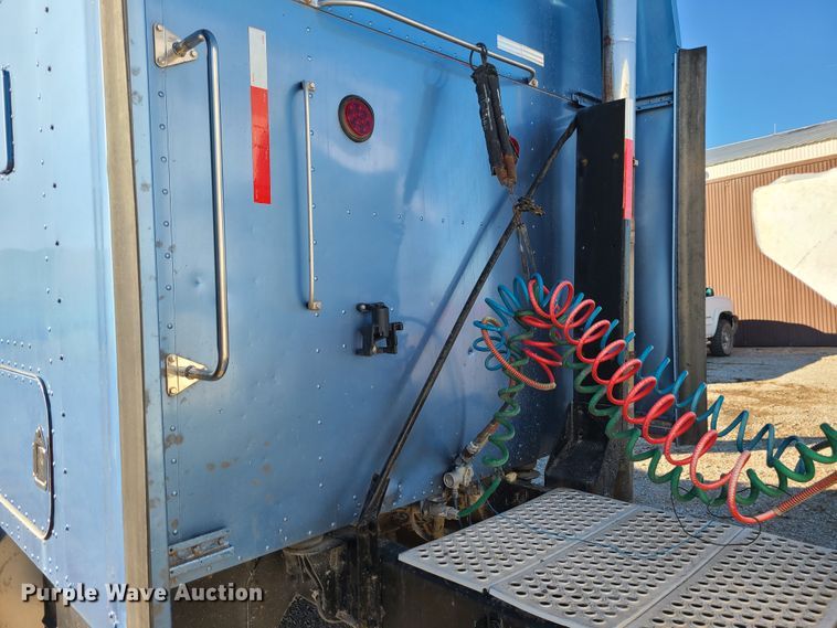 image for item GB9164 1996 Kenworth T600  semi truck