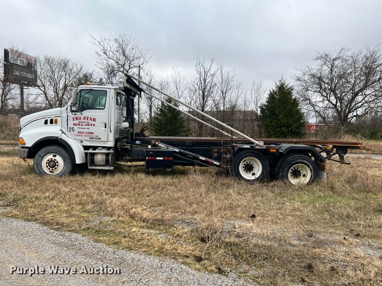 image for item ID9622 2006 Sterling LT9500  roll-off container truck