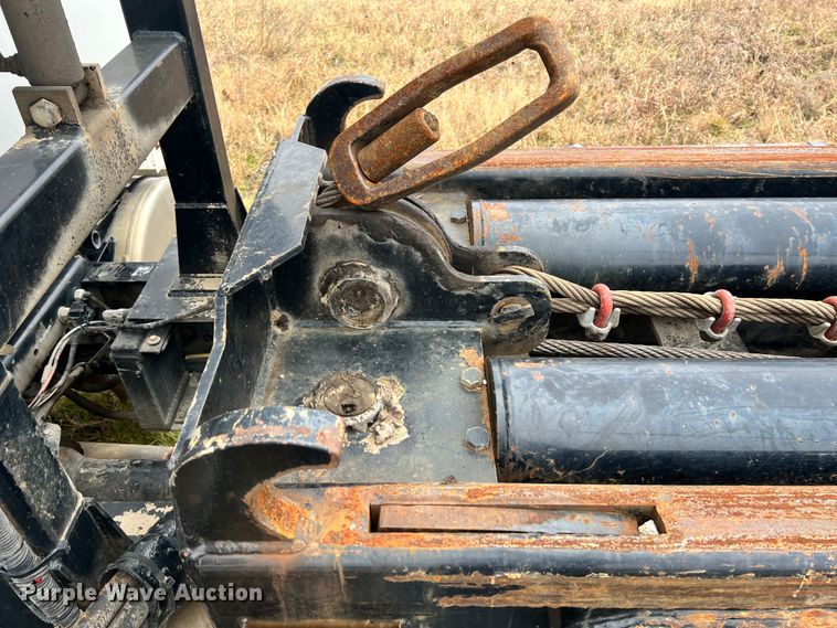 image for item ID9622 2006 Sterling LT9500  roll-off container truck