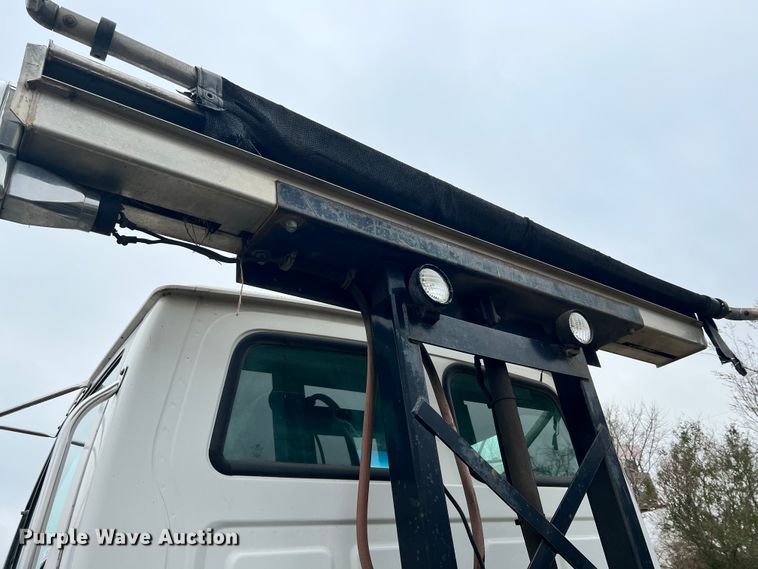 image for item ID9622 2006 Sterling LT9500  roll-off container truck