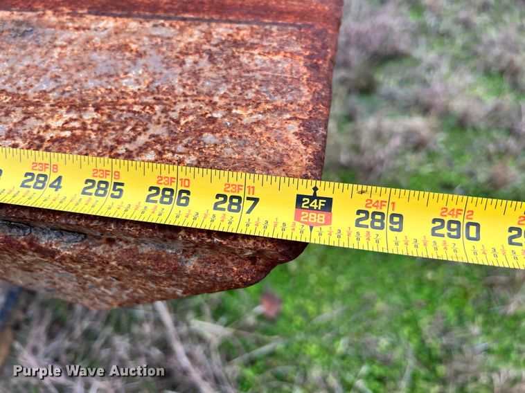 image for item ID9622 2006 Sterling LT9500  roll-off container truck