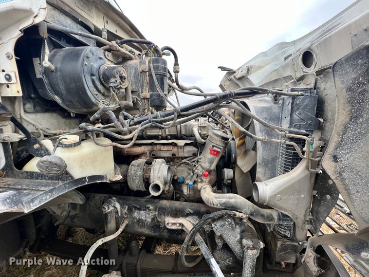 image for item ID9622 2006 Sterling LT9500  roll-off container truck