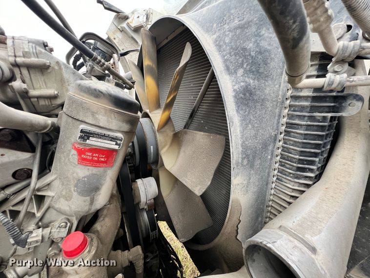 image for item ID9622 2006 Sterling LT9500  roll-off container truck