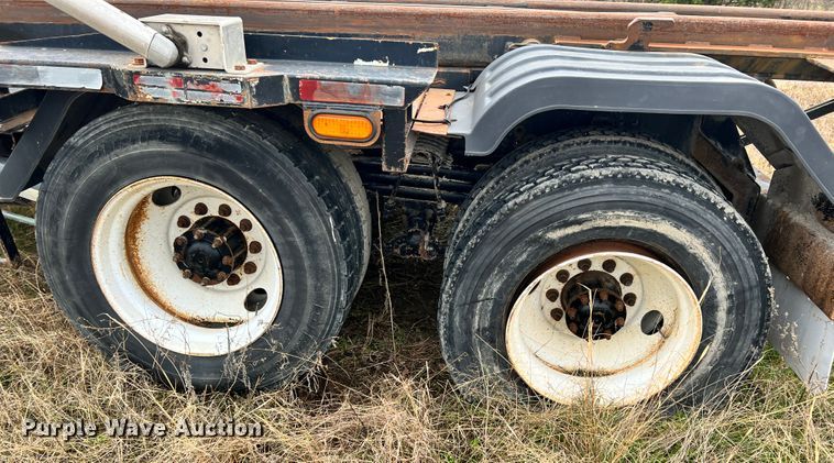 image for item ID9622 2006 Sterling LT9500  roll-off container truck