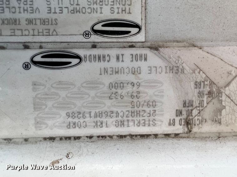 image for item ID9622 2006 Sterling LT9500  roll-off container truck