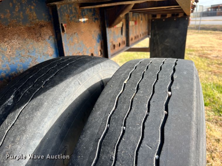 image for item ID9624 1994 Utility  flatbed trailer