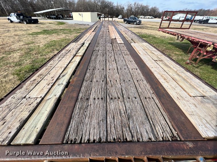 image for item ID9624 1994 Utility  flatbed trailer