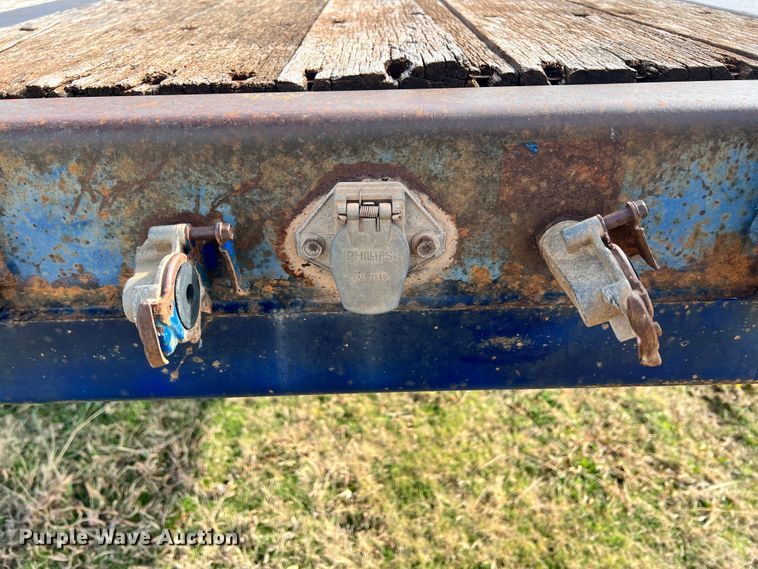 image for item ID9624 1994 Utility  flatbed trailer