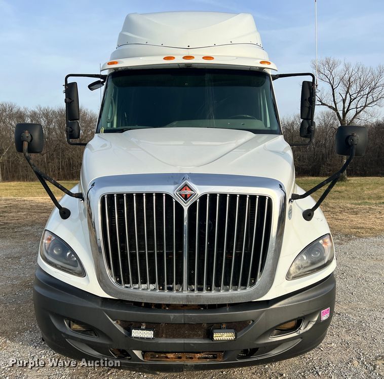 image for item ID9626 2009 International ProStar  semi truck