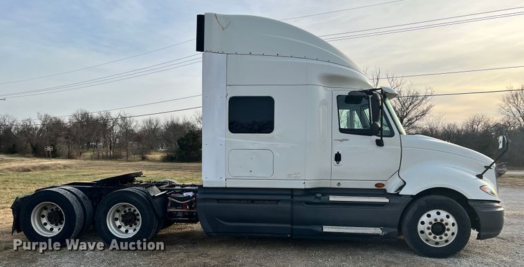 image for item ID9626 2009 International ProStar  semi truck