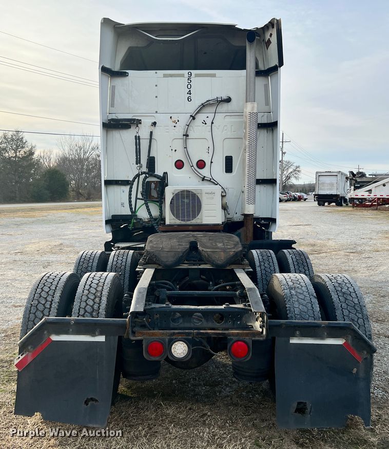 image for item ID9626 2009 International ProStar  semi truck