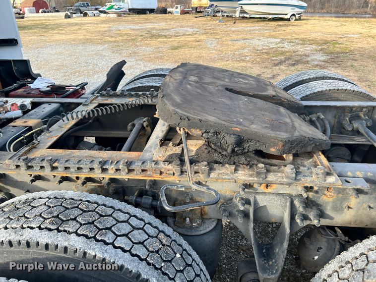 image for item ID9626 2009 International ProStar  semi truck