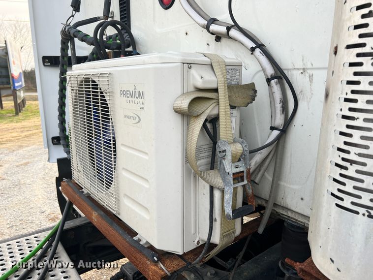 image for item ID9626 2009 International ProStar  semi truck