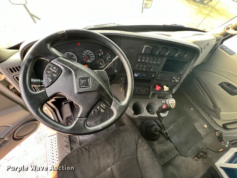 image for item ID9626 2009 International ProStar  semi truck