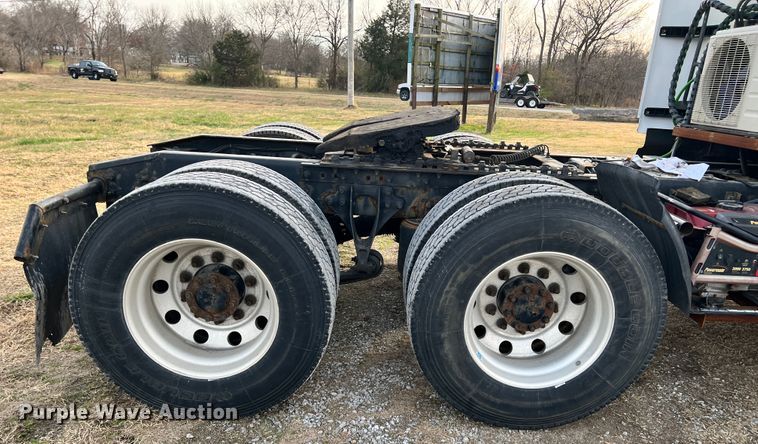 image for item ID9626 2009 International ProStar  semi truck