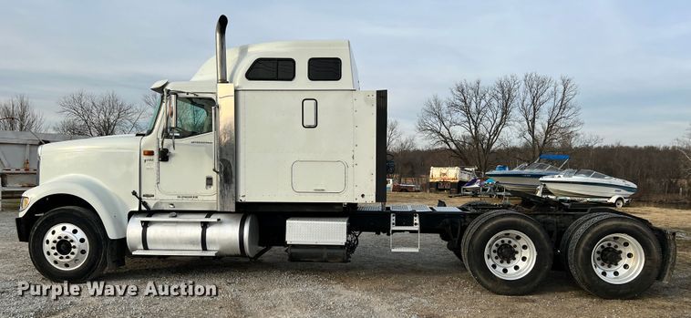 image for item ID9627 2009 International 9900i  semi truck