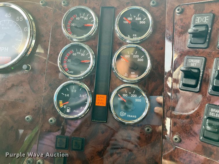 image for item ID9627 2009 International 9900i  semi truck