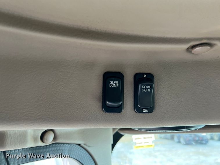 image for item ID9627 2009 International 9900i  semi truck