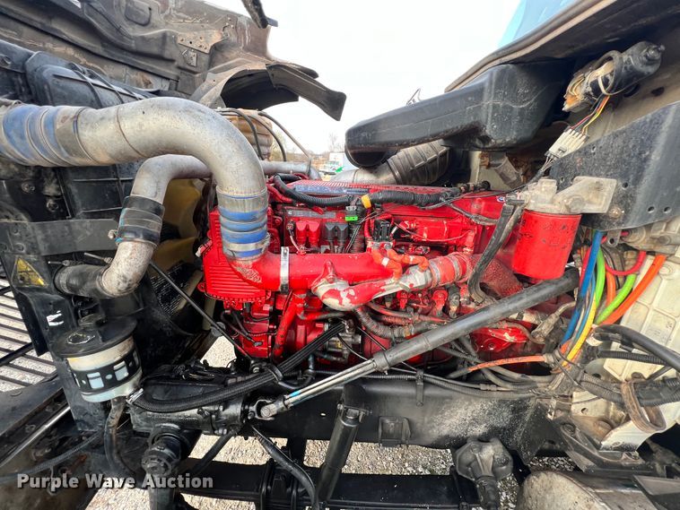 image for item ID9627 2009 International 9900i  semi truck