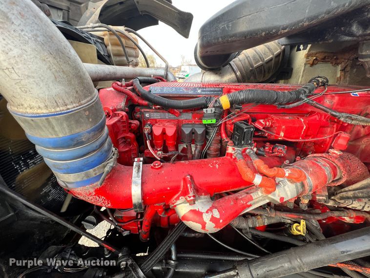 image for item ID9627 2009 International 9900i  semi truck