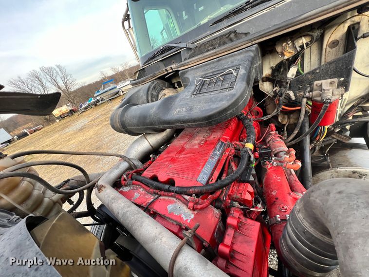 image for item ID9627 2009 International 9900i  semi truck