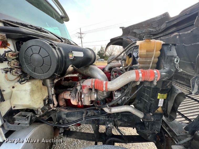 image for item ID9627 2009 International 9900i  semi truck