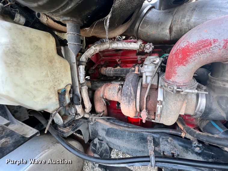 image for item ID9627 2009 International 9900i  semi truck