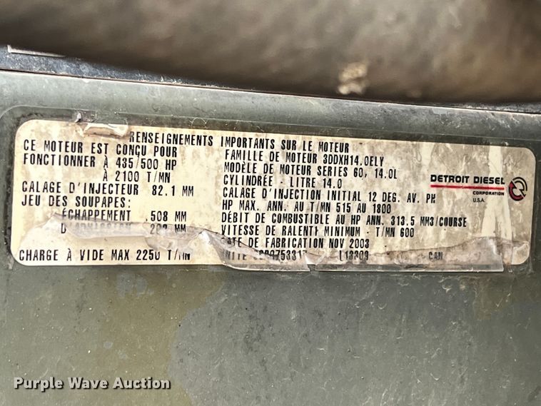 image for item ID9628 2004 Freightliner Columbia 120  semi truck