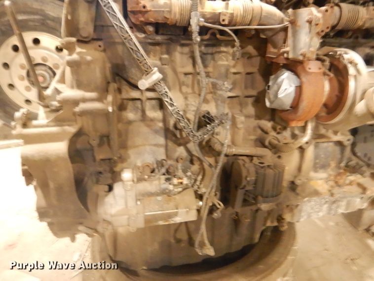 image for item IE9541 2010 Detroit Diesel DD15  engine