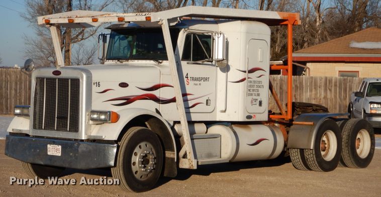 image for item IV9974 2002 Peterbilt 379  semi truck