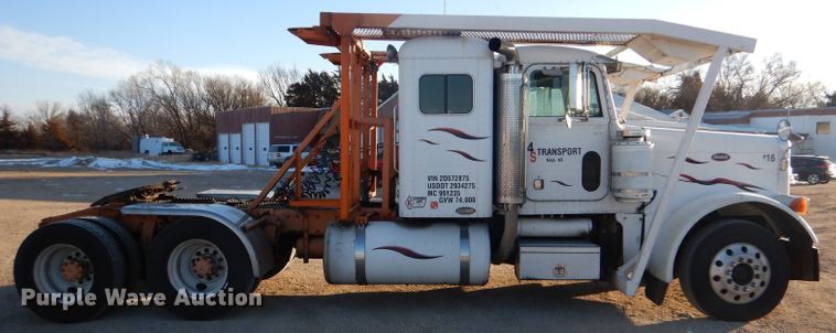 image for item IV9974 2002 Peterbilt 379  semi truck