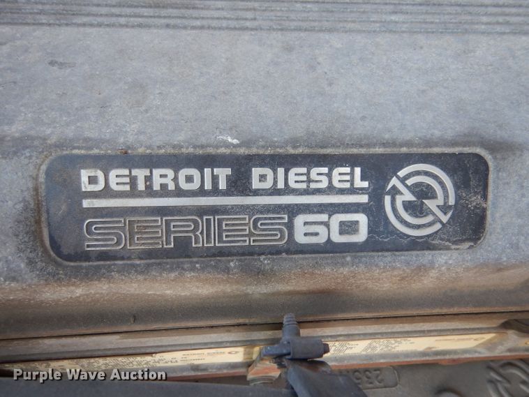 image for item IV9974 2002 Peterbilt 379  semi truck