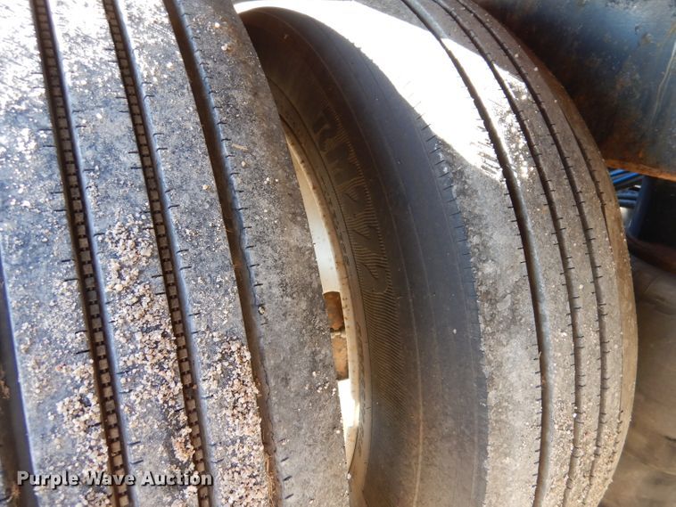 image for item IV9975 2013 Wally-Mo H-7CC  car carrier