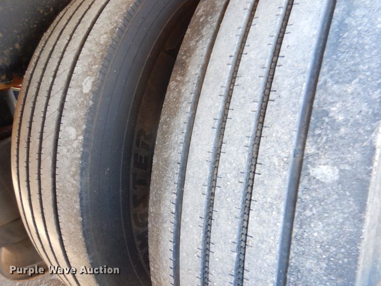 image for item IV9975 2013 Wally-Mo H-7CC  car carrier