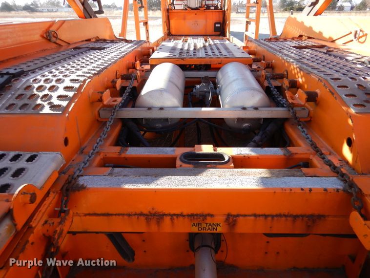 image for item IV9976 2016 Cottrell  car carrier