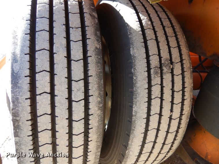 image for item IV9976 2016 Cottrell  car carrier