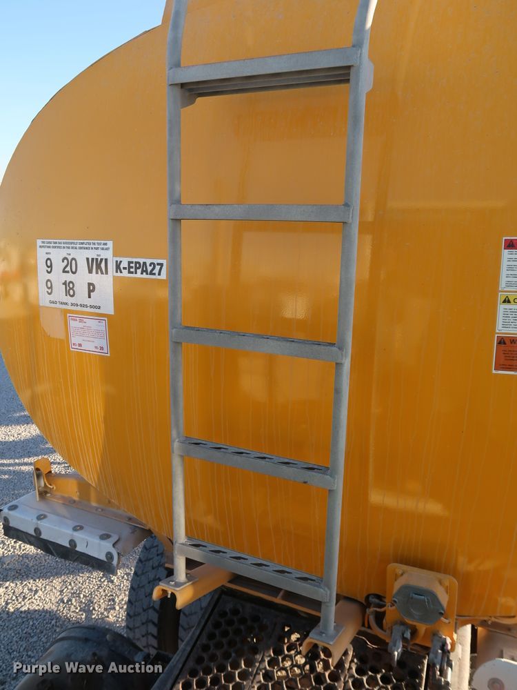 image for item IY9046 2004 Beall BAST-96-3-SB  tank trailer