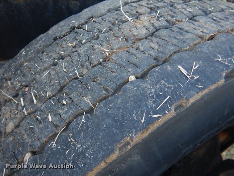 image for item JD9467 2007 Peterbilt 387  semi truck