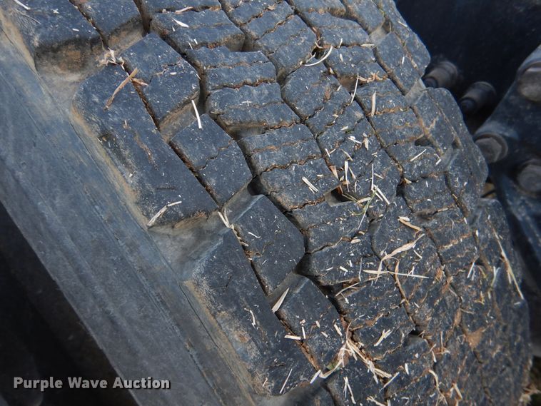 image for item JD9467 2007 Peterbilt 387  semi truck