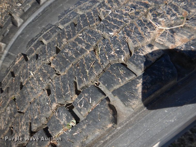 image for item JD9467 2007 Peterbilt 387  semi truck