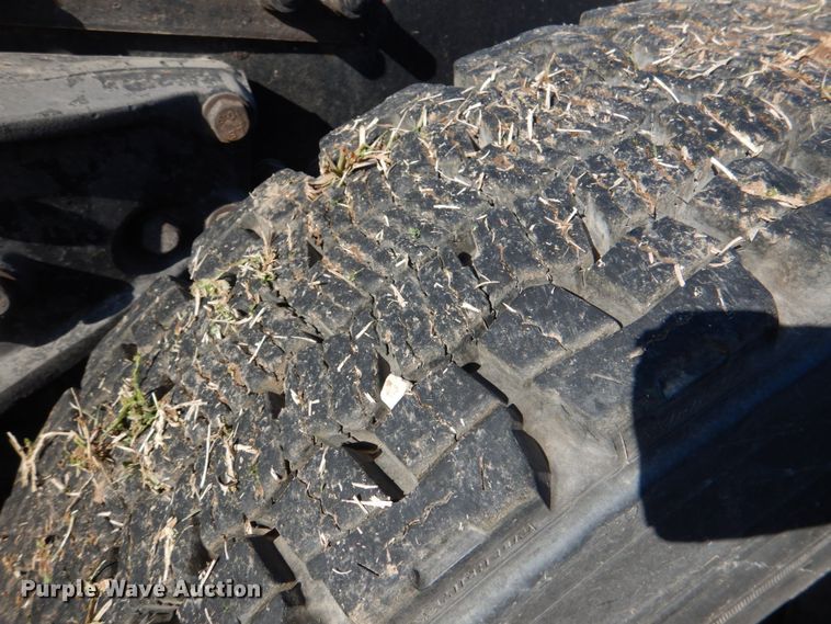 image for item JD9467 2007 Peterbilt 387  semi truck